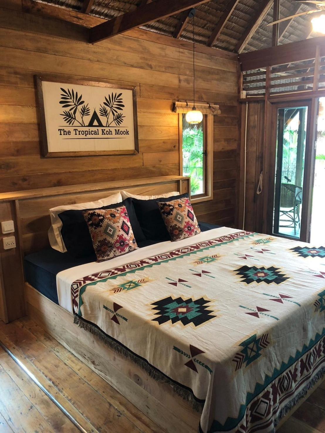 The Tropical Koh Mook Villa Exterior photo